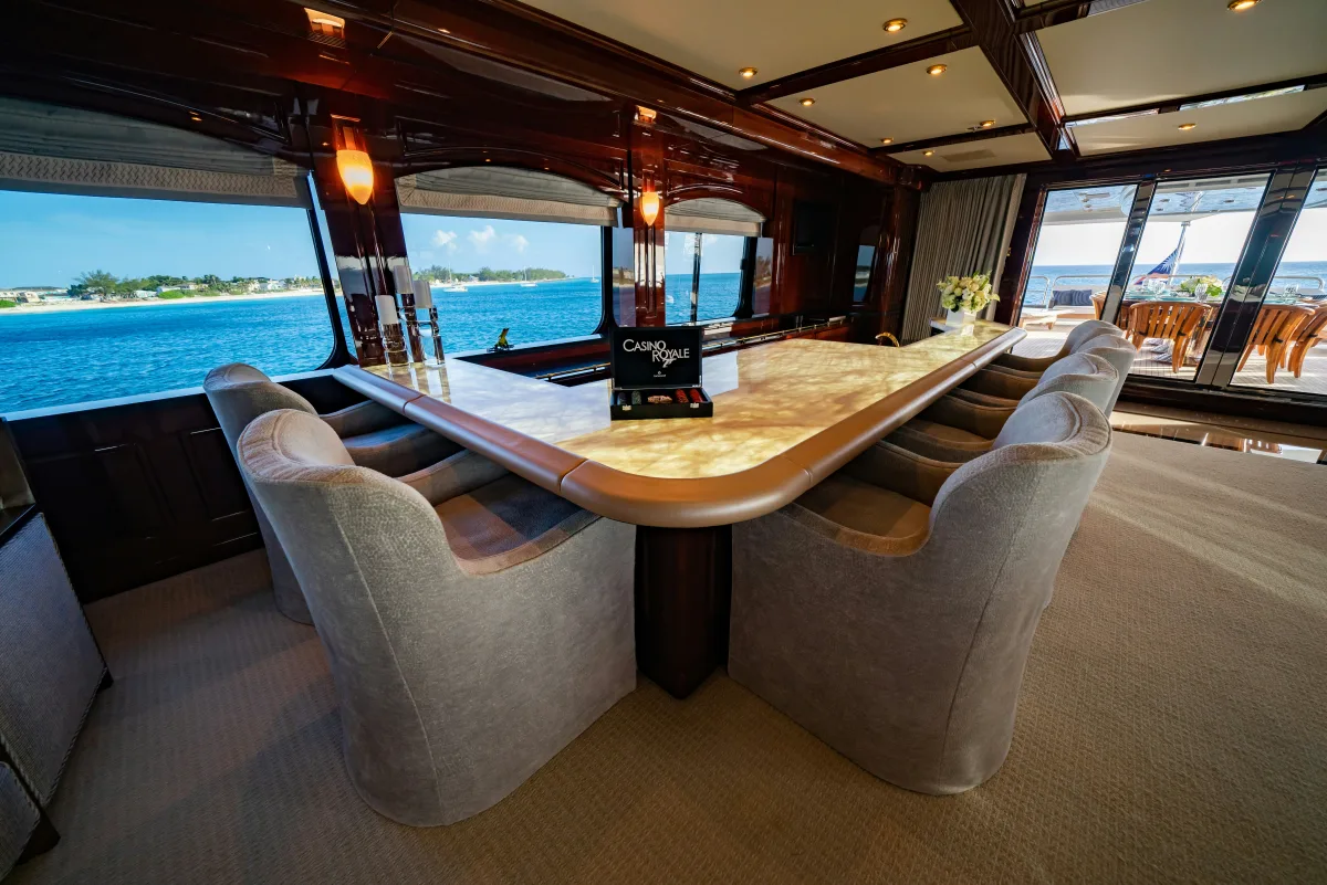 Bespoke interior fit-out for yachting